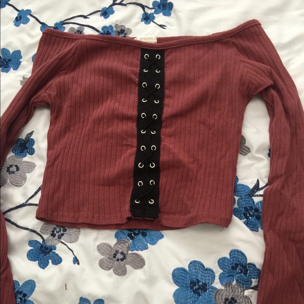 OFF THE SHOULDER LONG SLEEVE